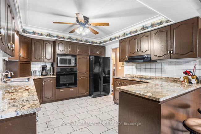 2475C Shannonville Rd, House other with 4 bedrooms, 2 bathrooms and 10 parking in Plainfield ON | Image 12
