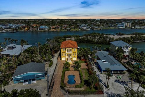 416 Casey Key Rd, NOKOMIS, FL, 34275-3372 | Card Image