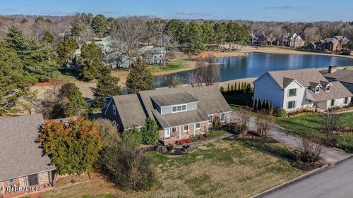 441 East Fox Den Drive, Farragut, TN, 37934 | Card Image