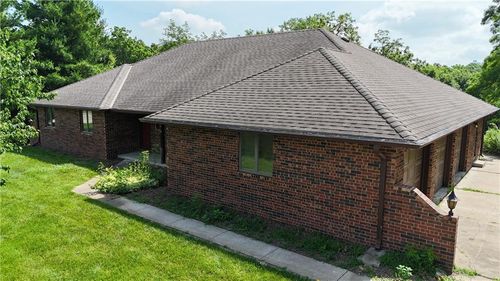 3111 N 35 Street, St Joseph, MO, 64506 | Card Image
