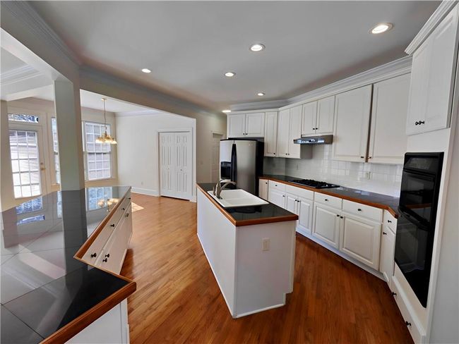 11365 Donnington Dr, House other with 5 bedrooms, 4 bathrooms and null parking in Duluth GA | Image 10