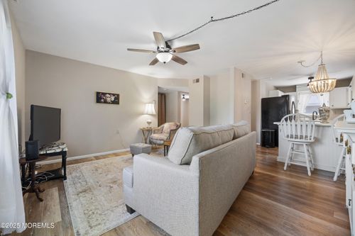e-39 Cambridge Ct, Lakewood, NJ, 08701 | Card Image