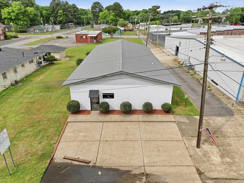 107 E Wilbur Mills Ave, Kensett, AR, 72082-3103 | Card Image