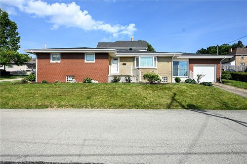 207 Vernon St, Belle Vernon, PA, 15012-1868 | Card Image