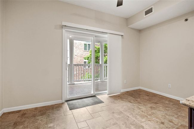 APT-3C - 505 N And South Rd, Condo with 3 bedrooms, 3 bathrooms and 2 parking in University City MO | Image 16