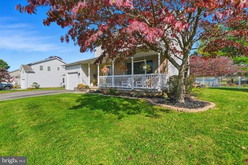 43 Ashfield Dr, LITTLESTOWN, PA, 17340-9527 | Card Image