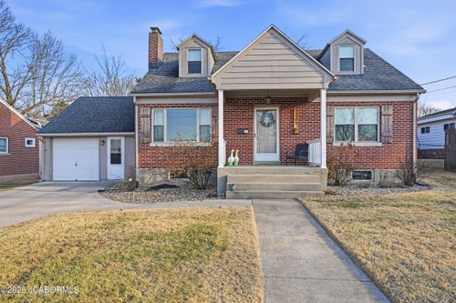 1303 Eminence Dr, Jefferson City, MO, 65101-3709 | Card Image