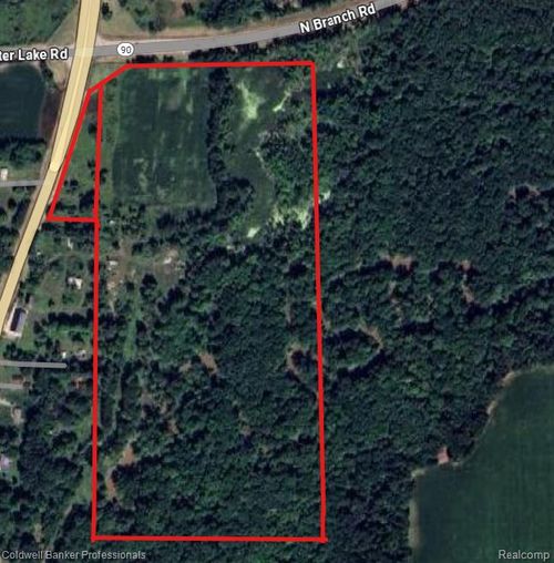 6438 N Lapeer Rd, Fostoria, MI, 48435-9682 | Card Image