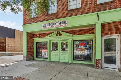 128 S George St, YORK, PA, 17401-1410 | Card Image