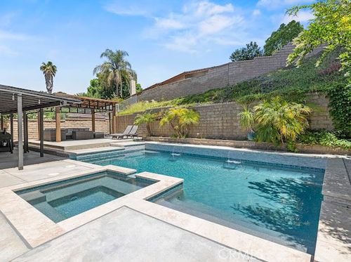 27214 Corry, Saugus, CA, 91350 | Card Image
