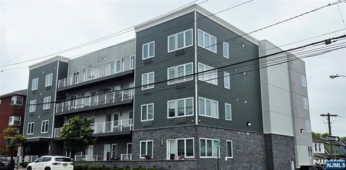 235 Ridge Rd, North Arlington, NJ, 07031-5318 | Card Image