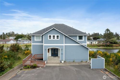 560 Point Brown Ave Ne, Ocean Shores, WA, 98569-9726 | Card Image