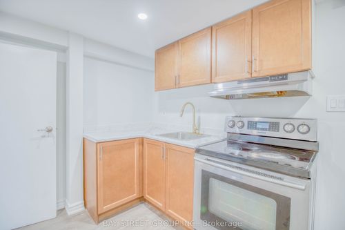 basement-1-65 Davis Rd, Aurora, ON, L4G2B4 | Card Image