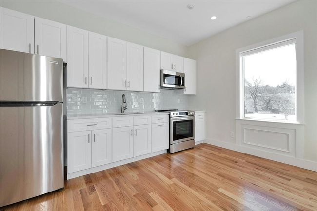 Kitchen | Image 9