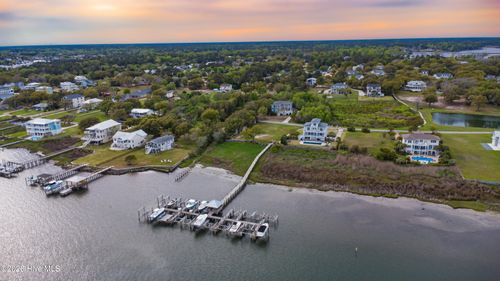 15 Shipyard Ln, Hampstead, NC, 28443-3825 | Card Image