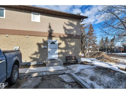 17062 100 St Nw, Edmonton, AB, T5X5E1 | Card Image