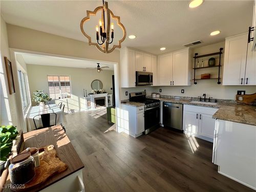 124 Fir Street Street, Henderson, NV, 89015 | Card Image