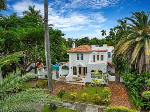 671 Ne 57th St, Miami, FL, 33137-2361 | Card Image