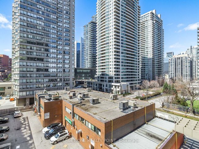 608 - 65 Spring Garden Ave, Condo with 4 bedrooms, 2 bathrooms and 1 parking in North York ON | Image 29