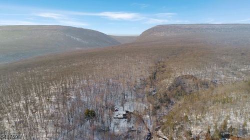 113 Stony Brook Rd, Columbia, NJ, 07832-2626 | Card Image