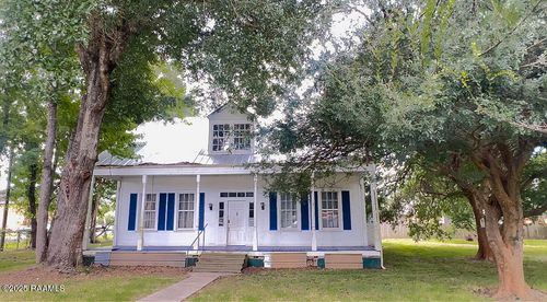 120 Teresa Dr, Saint Martinville, LA, 70582-4200 | Card Image