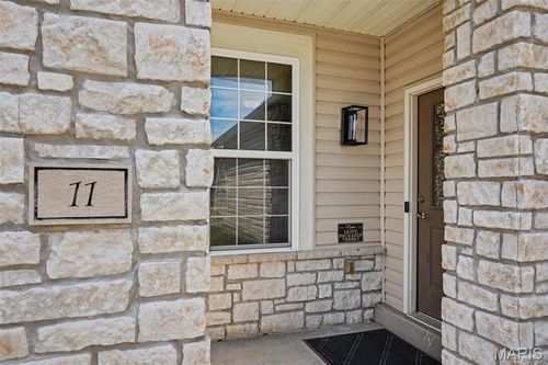 11 Thoreau Ct, O Fallon, MO, 63366-7456 | Card Image