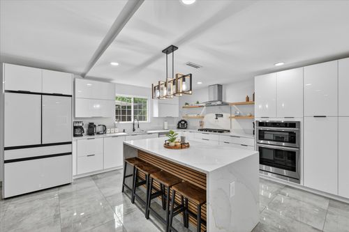 5912 Harvest Hill Rd, Dallas, TX, 75230-1257 | Card Image