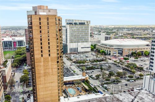 apt-2903-1111 Caroline St, Houston, TX, 77010-3046 | Card Image