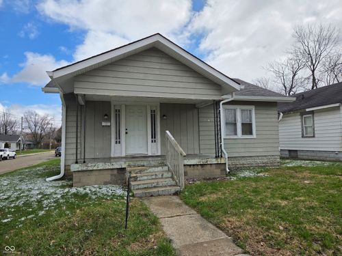 2002 Arrow Ave, Anderson, IN, 46016-3839 | Card Image