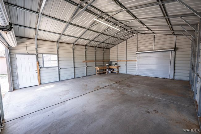 Garage | Image 37