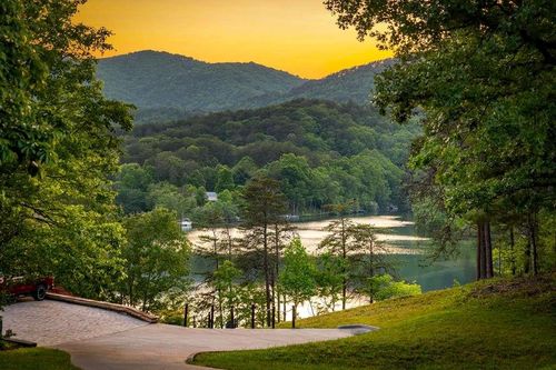 100 Lakeview Dr, Turtletown, TN, 37391-4815 | Card Image