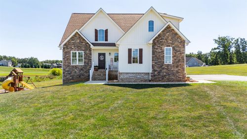 172 Scarlet Ln, Concord, VA, 24538-1117 | Card Image
