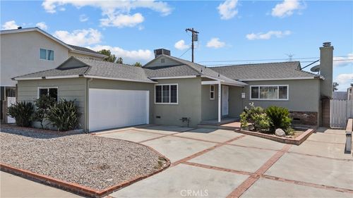 12554 Lorne St, North Hollywood, CA, 91605-1218 | Card Image