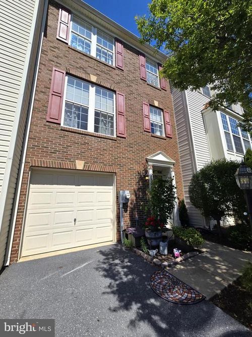 135 Pittman Ct, STEPHENS CITY, VA, 22655-2889 | Card Image