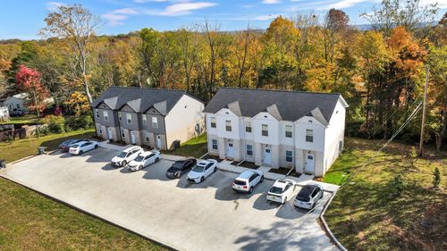 1660 Golf Club Ln, Clarksville, TN, 37043-6484 | Card Image