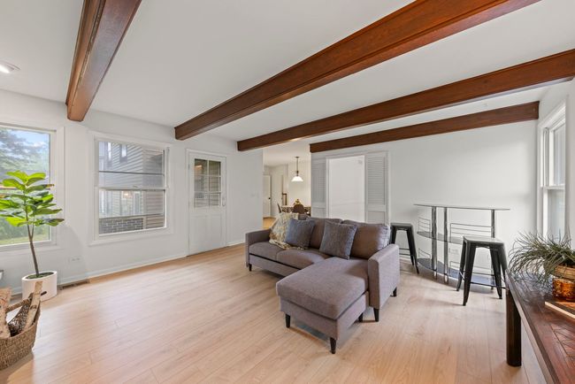 2s644 Devonshire Ln, House other with 4 bedrooms, 3 bathrooms and 2 parking in Glen Ellyn IL | Image 12