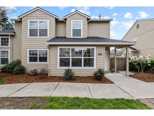 6009 Ne 35th Cir, Vancouver, WA, 98661-7229 | Card Image