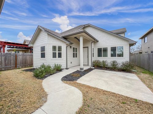 818 Silo St, San Marcos, TX, 78666-2749 | Card Image