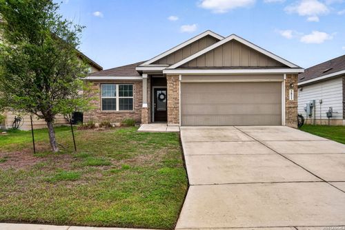 5811 Bridle Bnd, San Antonio, TX, 78218-3200 | Card Image