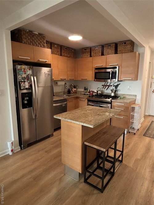 apt-8n-1155 Warburton Ave, Yonkers, NY, 10701-1027 | Card Image