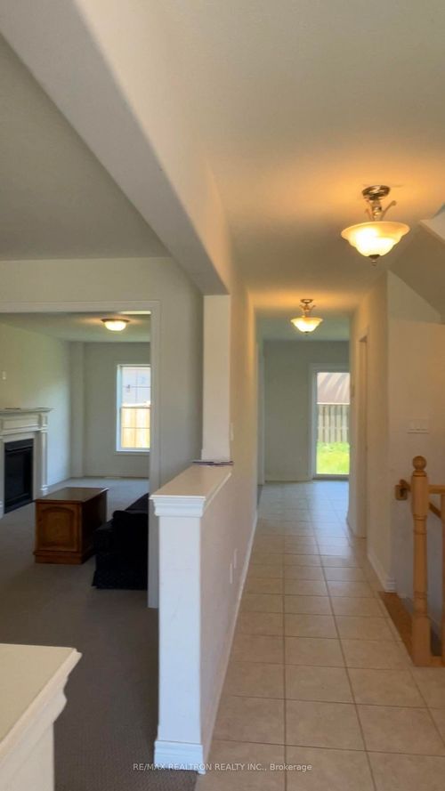 325 Noftall Gdns, Peterborough, ON, K9H0G5 | Card Image