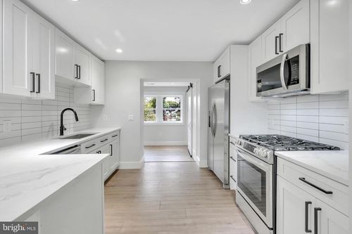 apt-b-6903 Dunmanway, DUNDALK, MD, 21222-5167 | Card Image