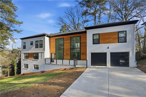 2396 Sunset Dr Ne, Atlanta, GA, 30345-1943 | Card Image