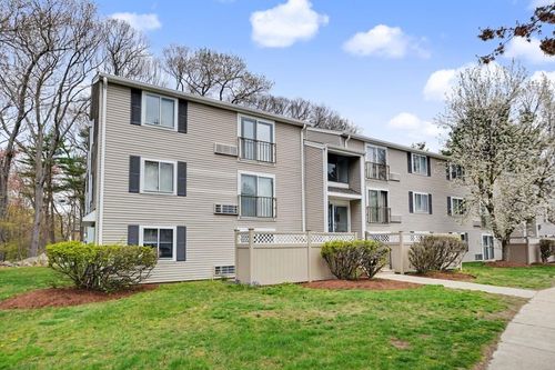10-15 Village Rock Ln, Natick, MA, 01760-5711 | Card Image