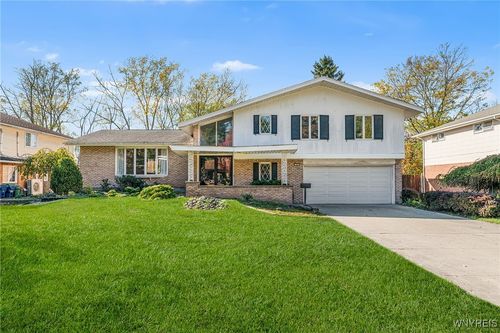 40 Tristan Ln, Amherst, NY, 14221-4439 | Card Image