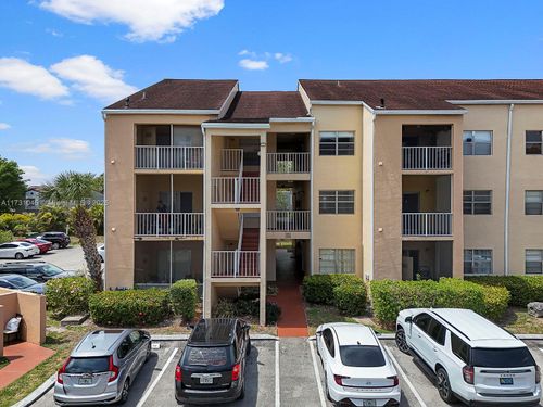 apt-423-15315 Sw 106th Ter, Miami, FL, 33196-4564 | Card Image