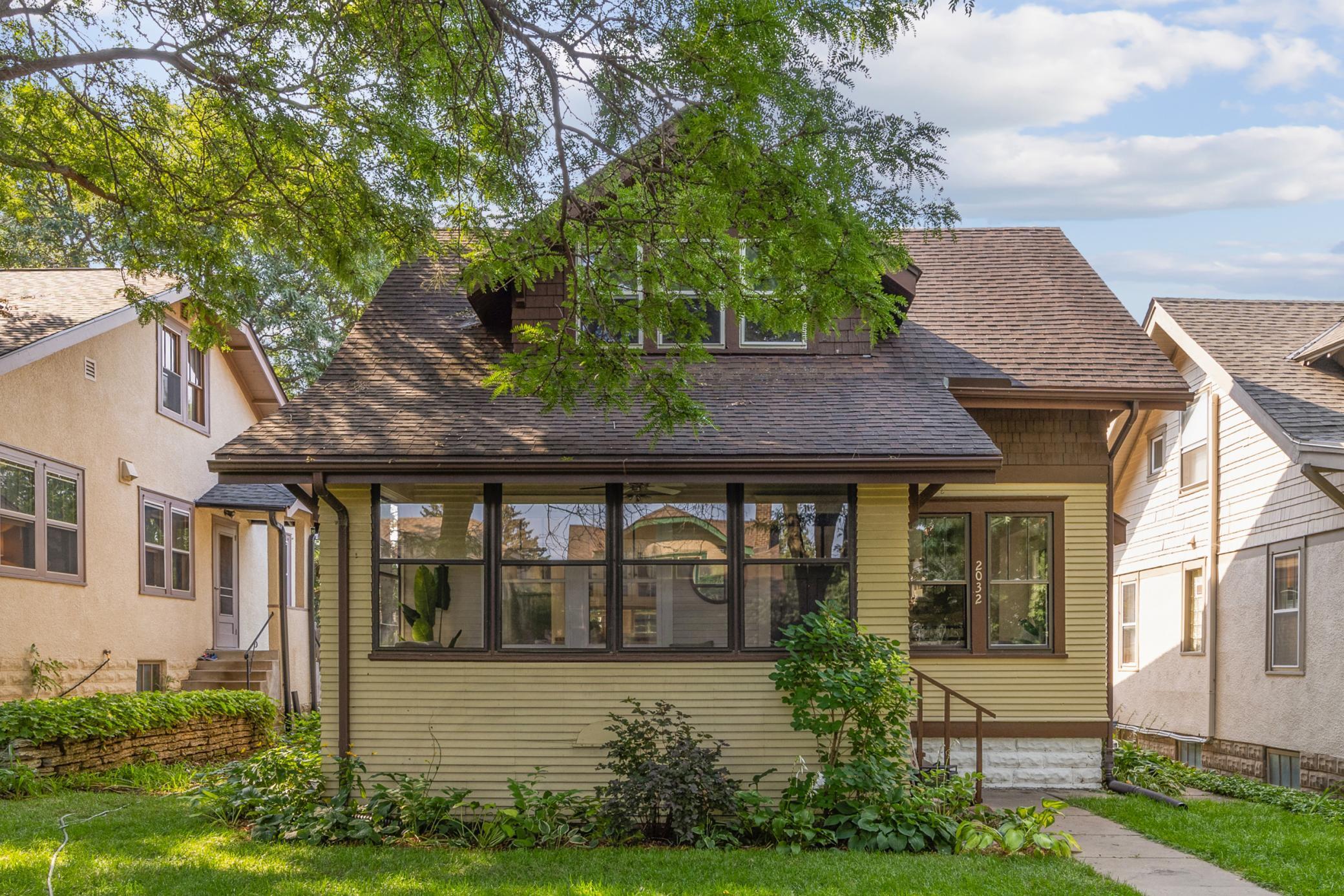 Stanford Ave, Saint Paul, MN 55105