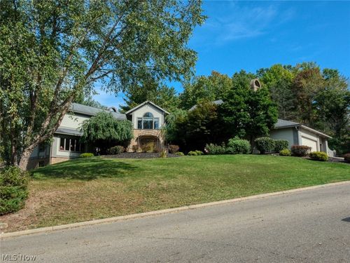 411 Donahey Ave Ne, New Philadelphia, OH, 44663-2786 | Card Image