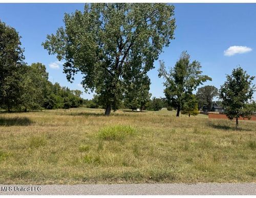 834 Rodeo Way, Nesbit, MS, 38651 | Card Image