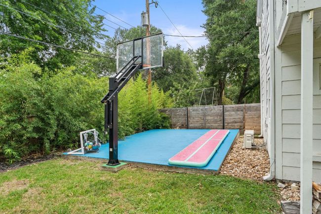 1711 Mohle Dr, House other with 5 bedrooms, 5 bathrooms and 3 parking in Austin TX | Image 30